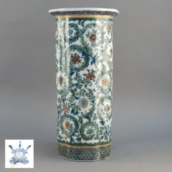 Vintage Chinese Tong Ping Armorial Vase 5 Vintage Chinese Tong Ping Armorial Vase